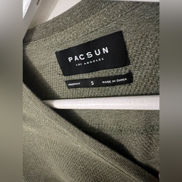 Men green longer fit t-shirt by Pacsun size Small - Picture 4 of 5